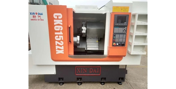 CK6152L數(shù)控車(chē)床(52大行程刀塔機(jī)）（X軸最大行程 900mm Z軸最大行程380mm）