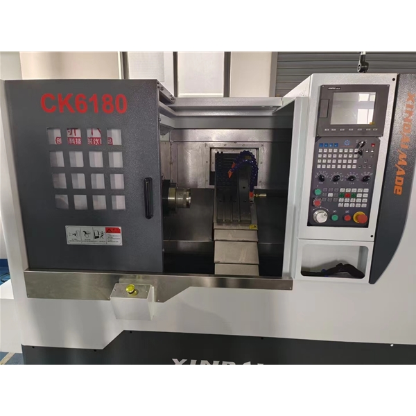 CK6180數(shù)控車床（排刀機（X軸最大行程 900mm Z軸最大行程 330mm）