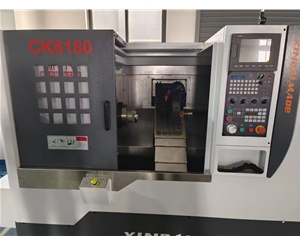 CK6180數控車床（排刀機（X軸最大行程 900mm Z軸最大行程 330mm）